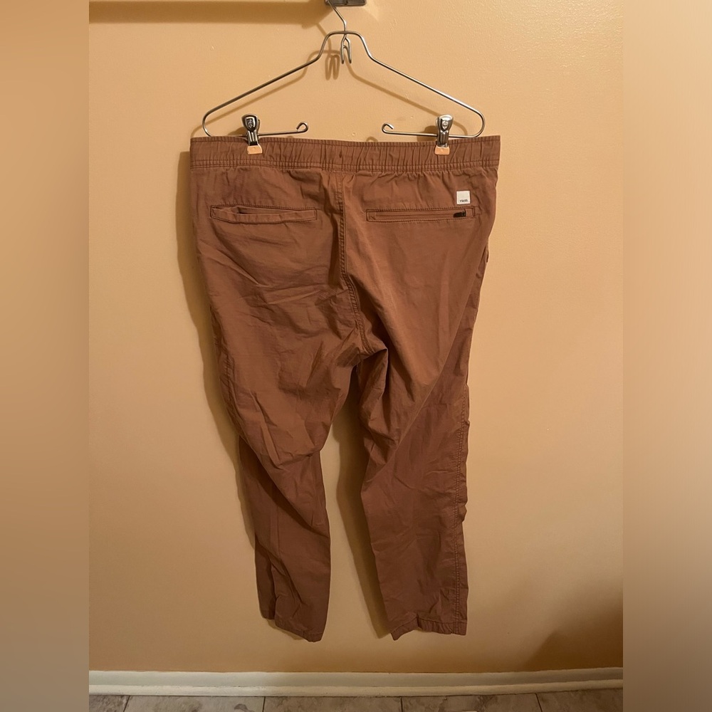 LAST CHANCE | Vuori Ripstop Pants in Light Terracotta - Picture 7 of 7